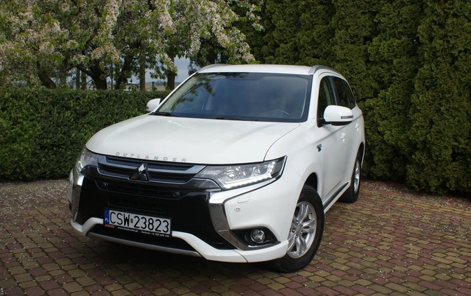 Mitsubishi Outlander cena 66950 przebieg: 255000, rok produkcji 2017 z Wieliczka małe 232